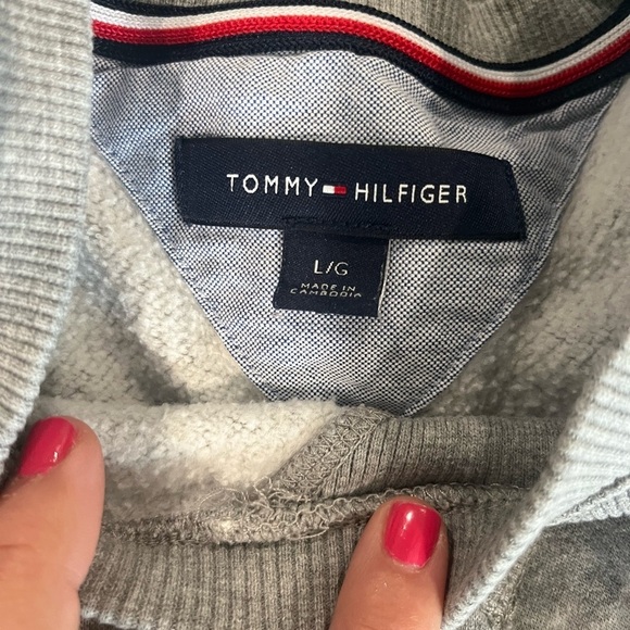 Tommy Hilfiger Sweatshirt Gray Fleece Lined Crew Neck Pullover size Large 👕 - Picture 5 of 8